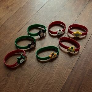2016 Disney store holiday wristband collection set